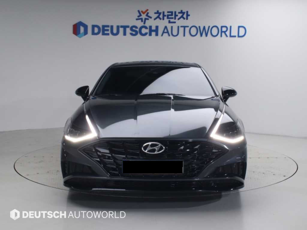 Hyundai Sonata — photo 03