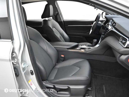 Toyota Camry — photo 10