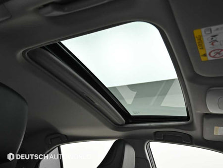 Toyota Camry — photo 18