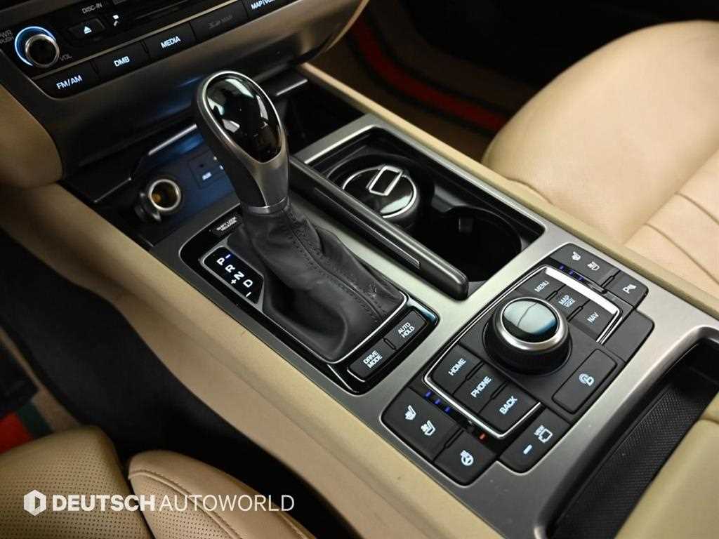 Hyundai Genesis — photo 09