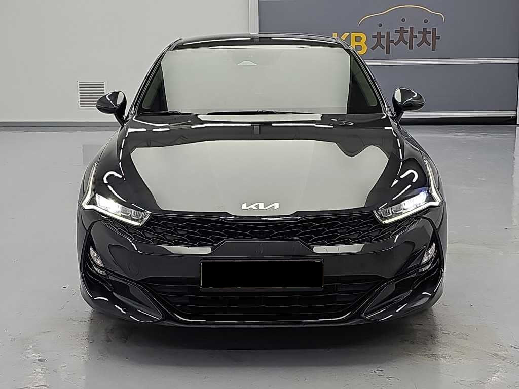 Kia K5 — photo 02