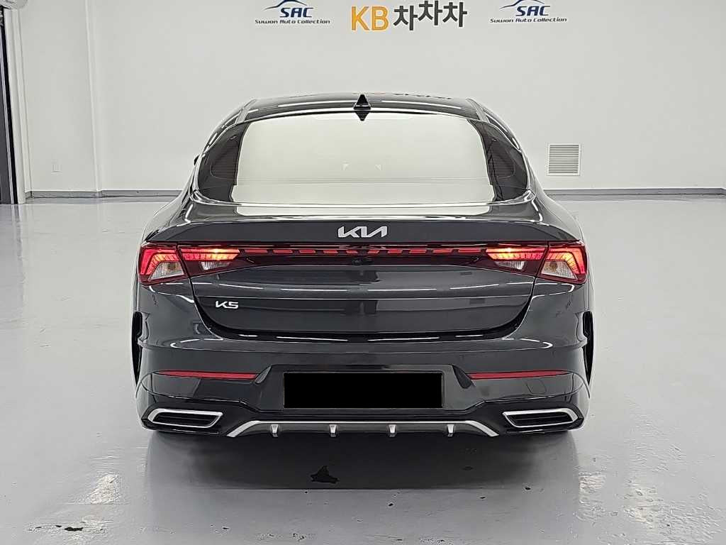 Kia K5 — photo 03
