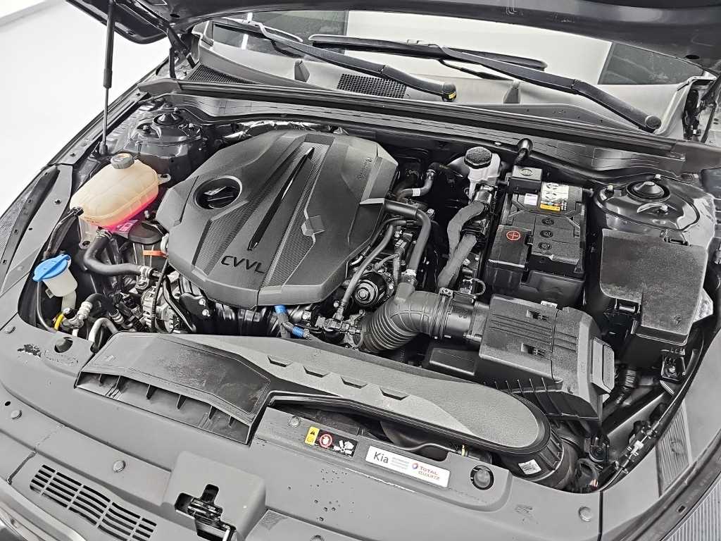 Kia K5 — photo 05