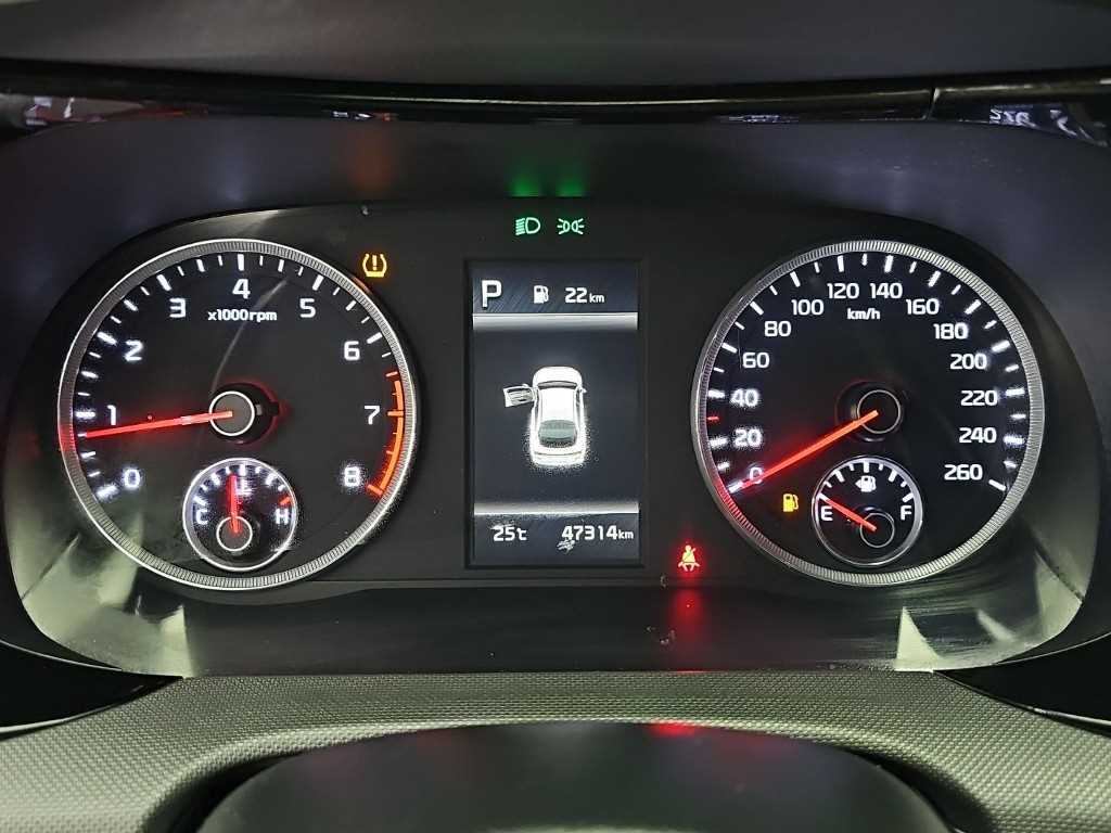Kia K5 — photo 06