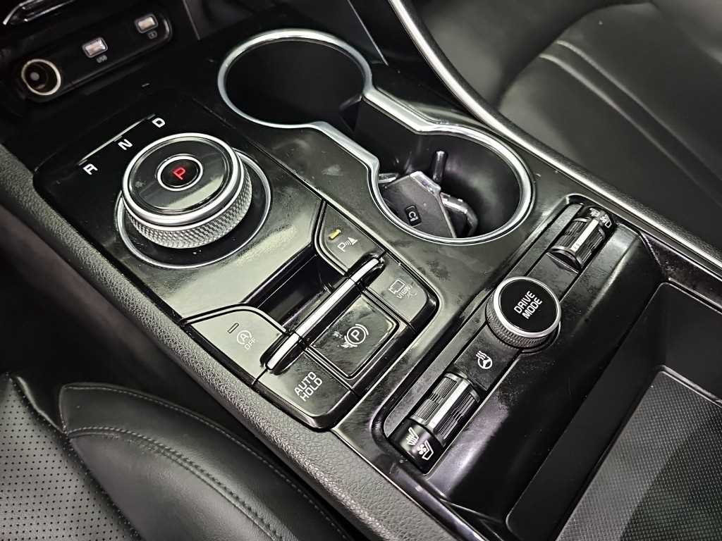 Kia K5 — photo 08