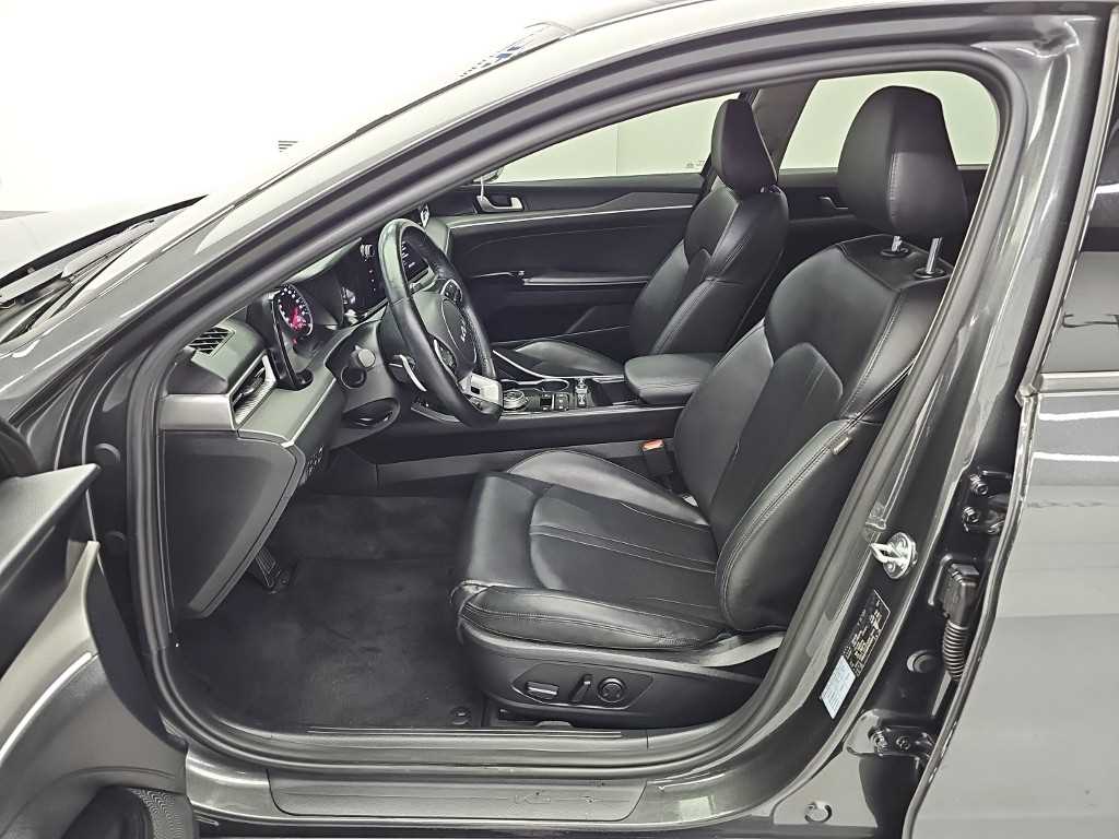 Kia K5 — photo 11
