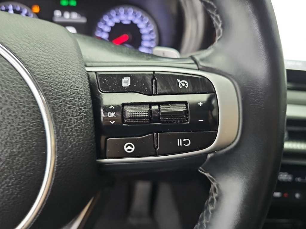 Kia K5 — photo 16