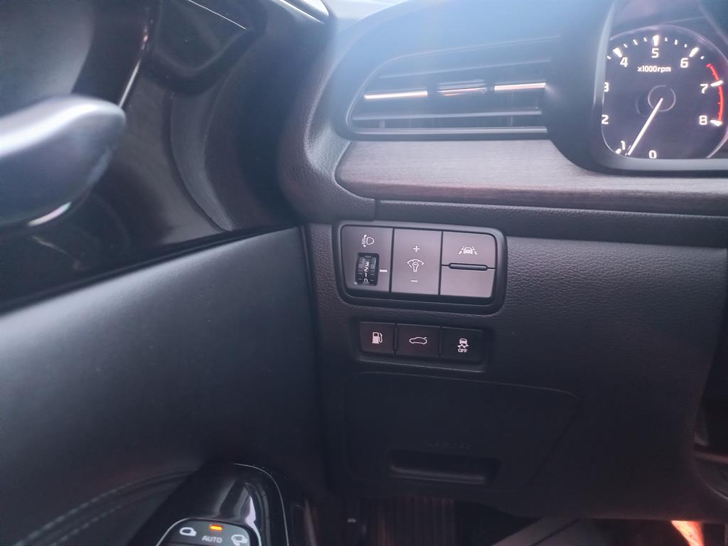 Kia K7 — photo 16