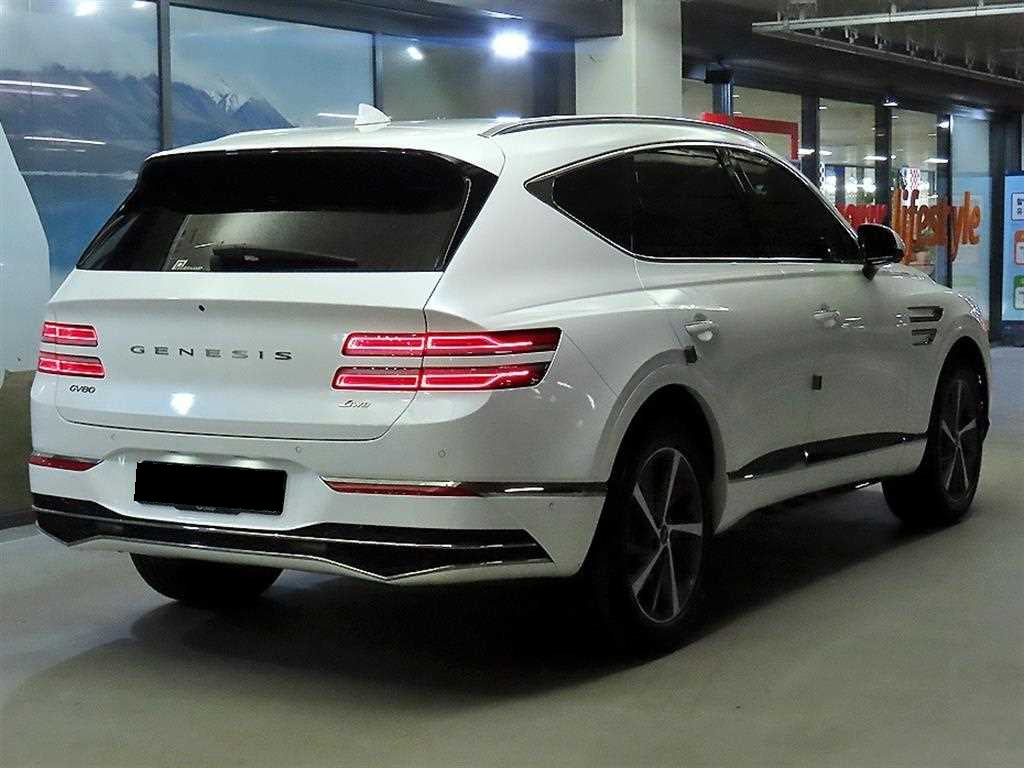 Genesis GV80 — photo 04