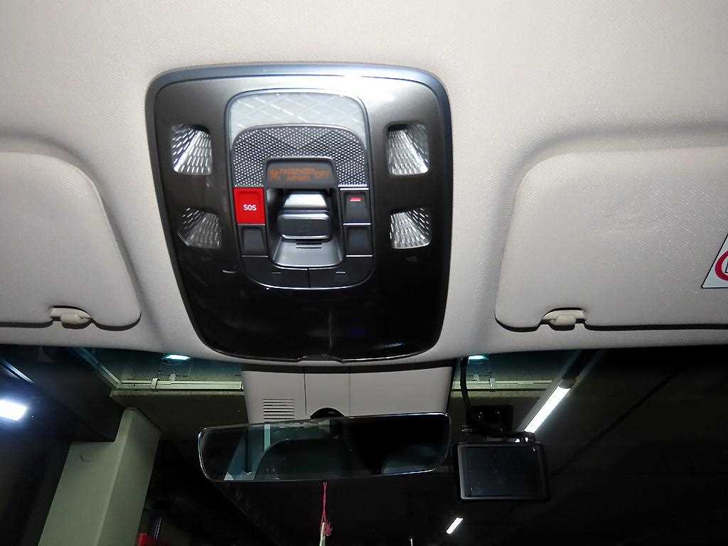 Genesis GV80 — photo 13