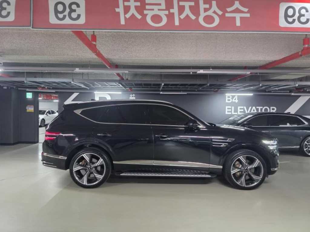 Genesis GV80 — photo 03