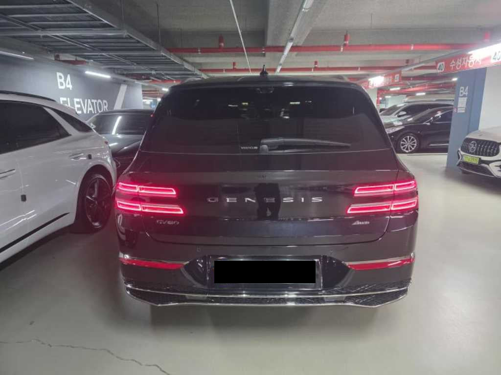 Genesis GV80 — photo 05