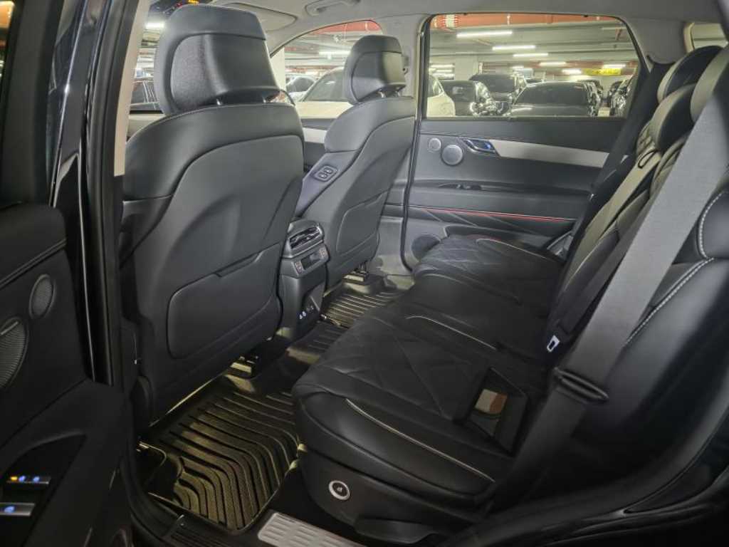 Genesis GV80 — photo 10