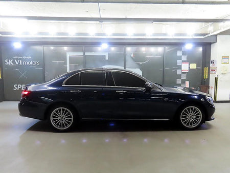 Mercedes-Benz E-Class — photo 03