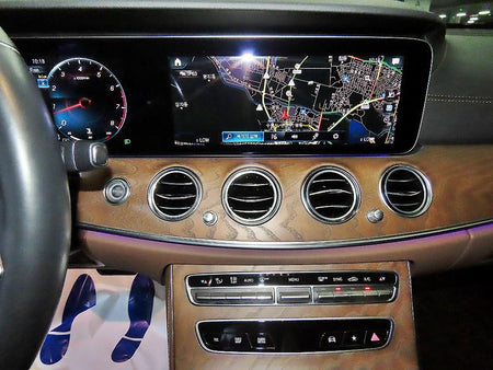 Mercedes-Benz E-Class — photo 11