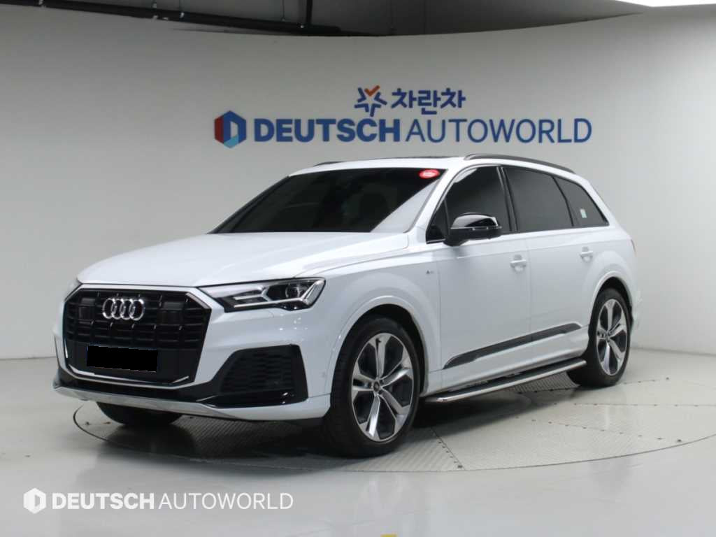Audi Q7 — photo 01