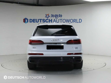 Audi Q7 — photo 04