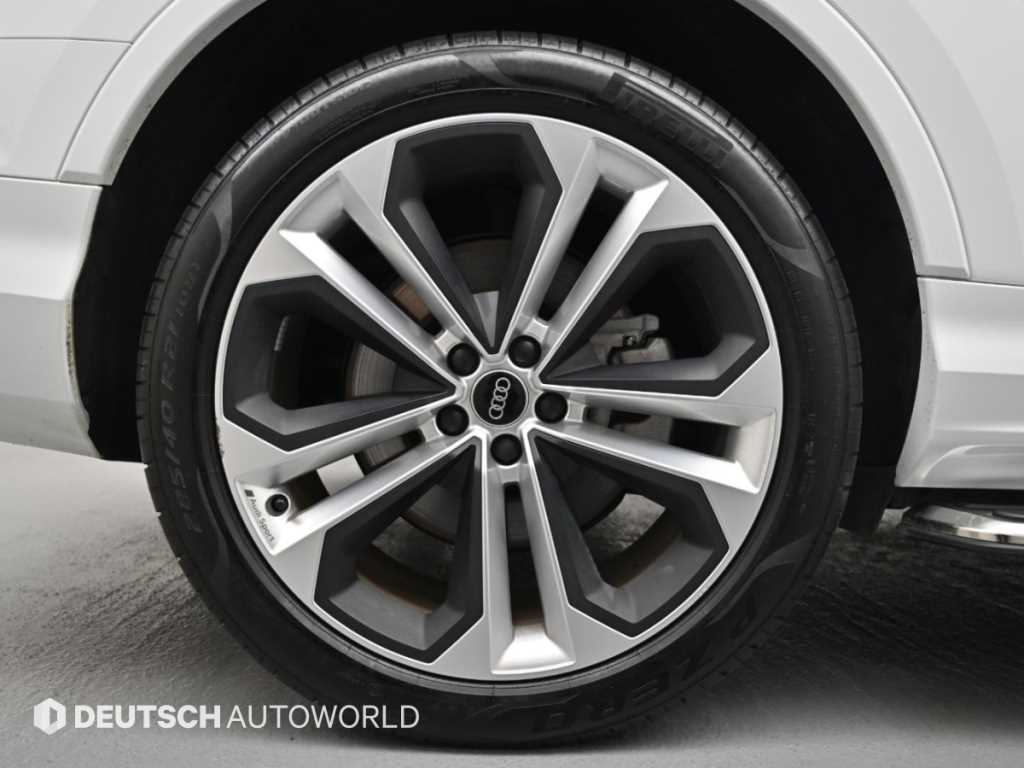 Audi Q7 — photo 05