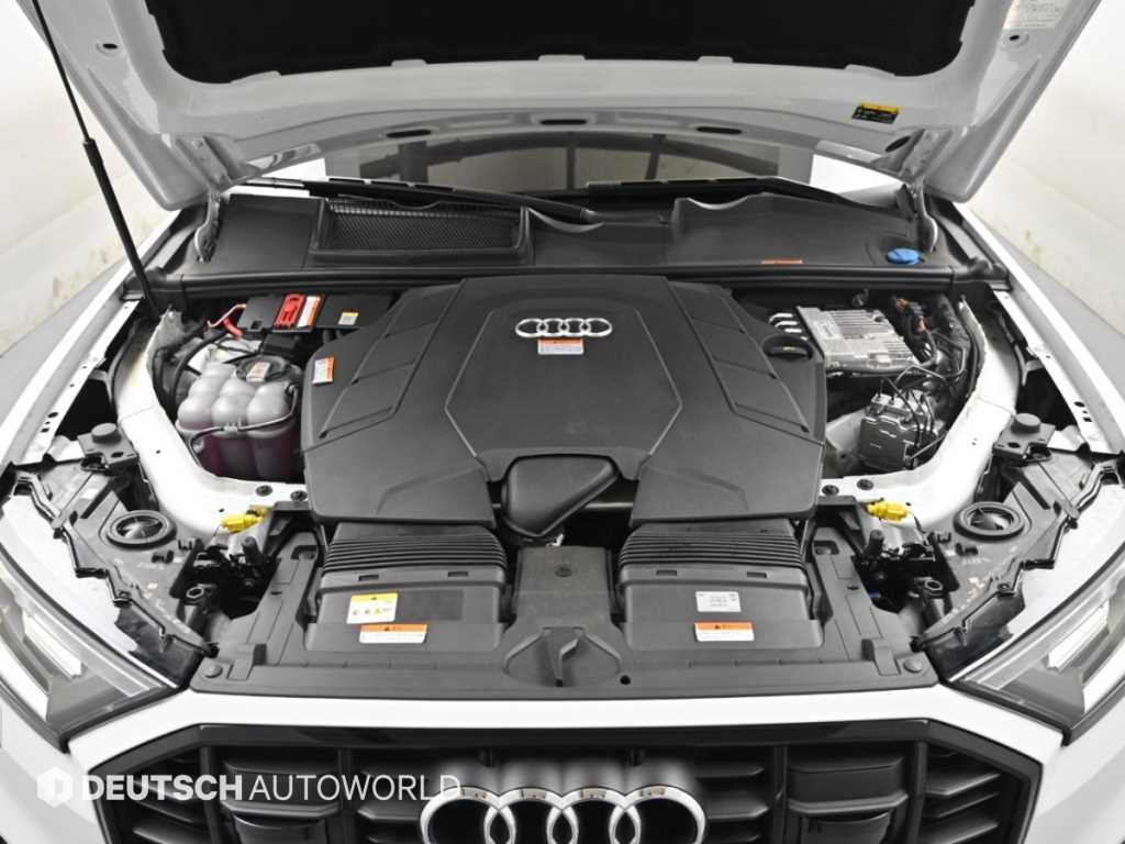 Audi Q7 — photo 06