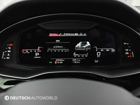 Audi Q7 — photo 09