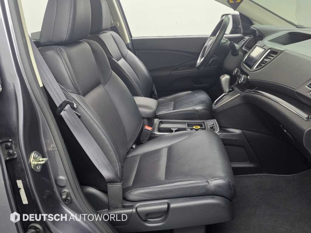 Honda CR-V — photo 10