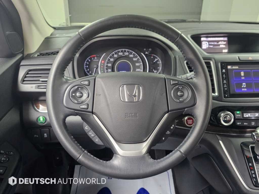 Honda CR-V — photo 13