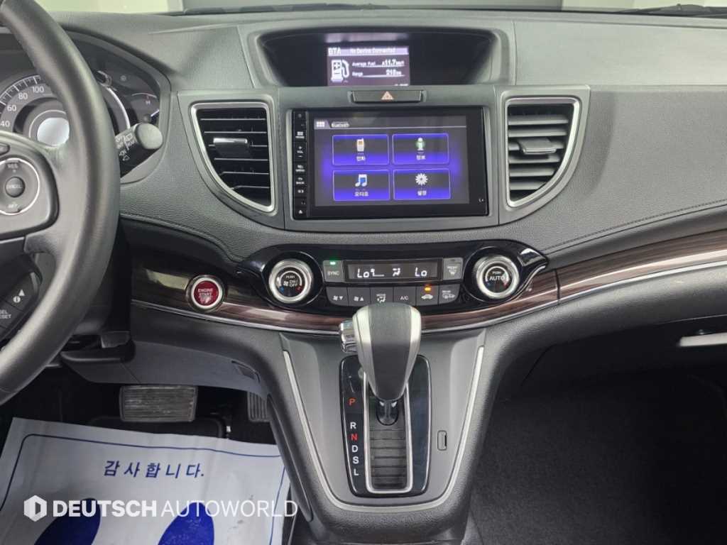 Honda CR-V — photo 14