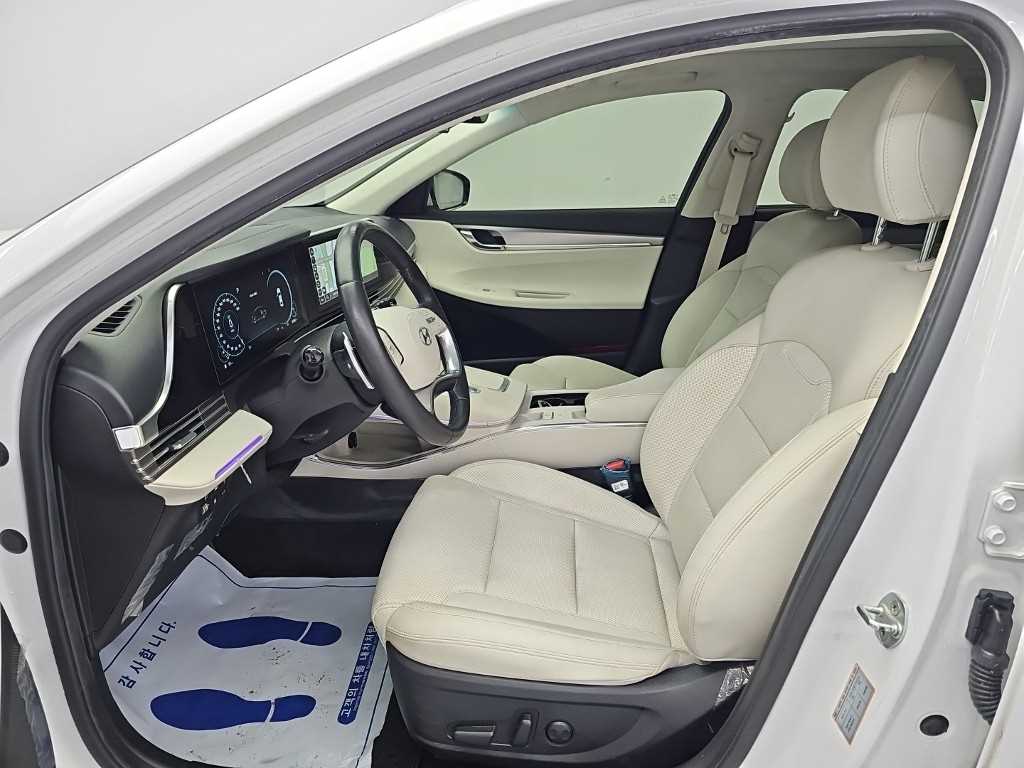 Hyundai Grandeur — photo 11