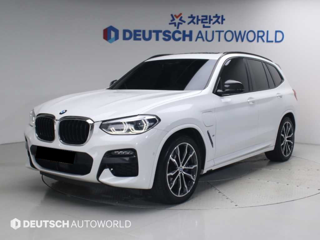 BMW X3 — photo 01