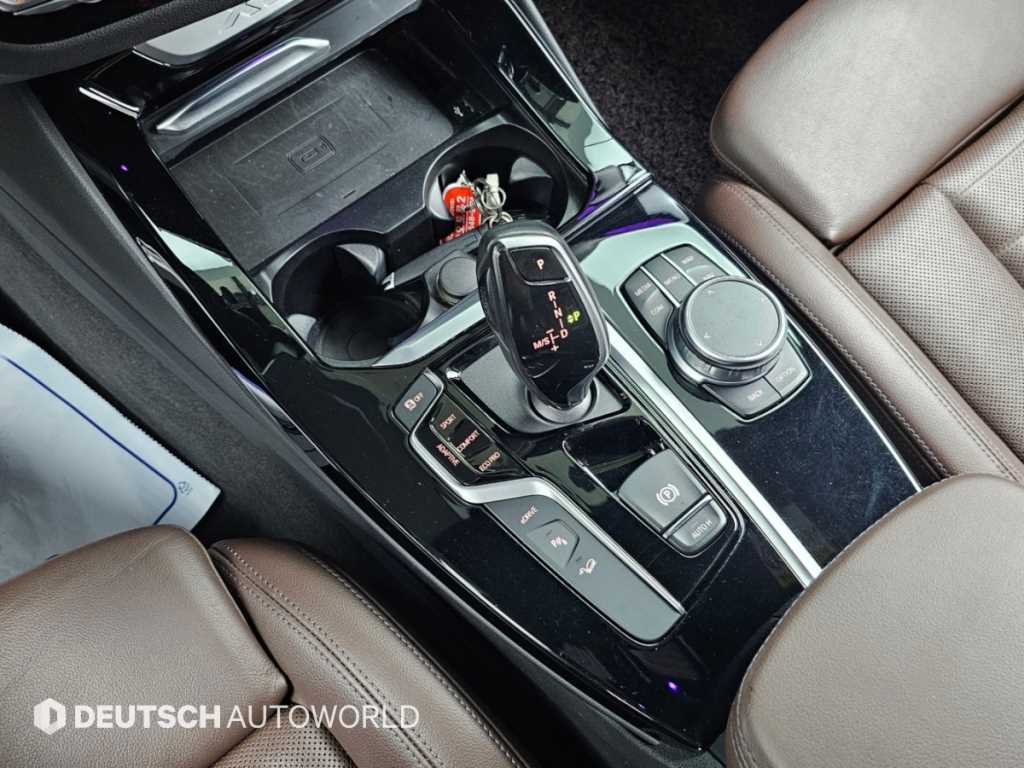BMW X3 — photo 09