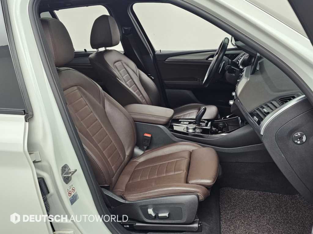 BMW X3 — photo 10