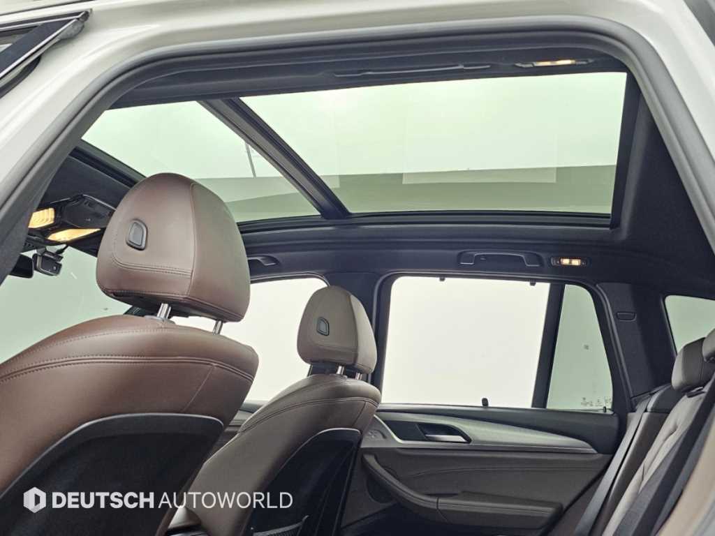 BMW X3 — photo 18