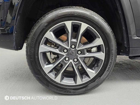 Jeep Cherokee — photo 05