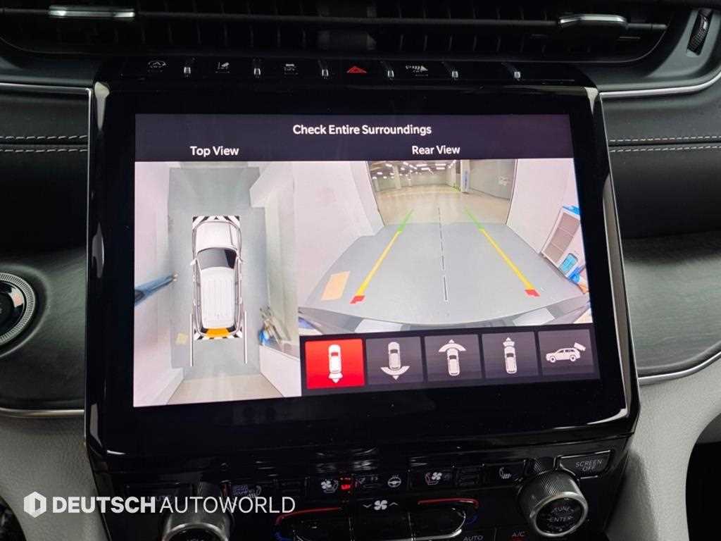 Jeep Cherokee — photo 15