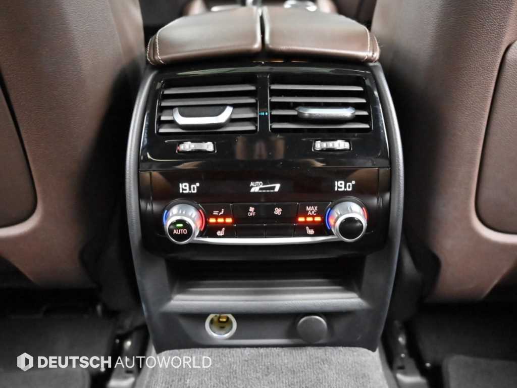 BMW 5-Series — photo 19