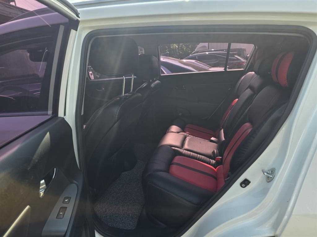 Kia Sportage — photo 11