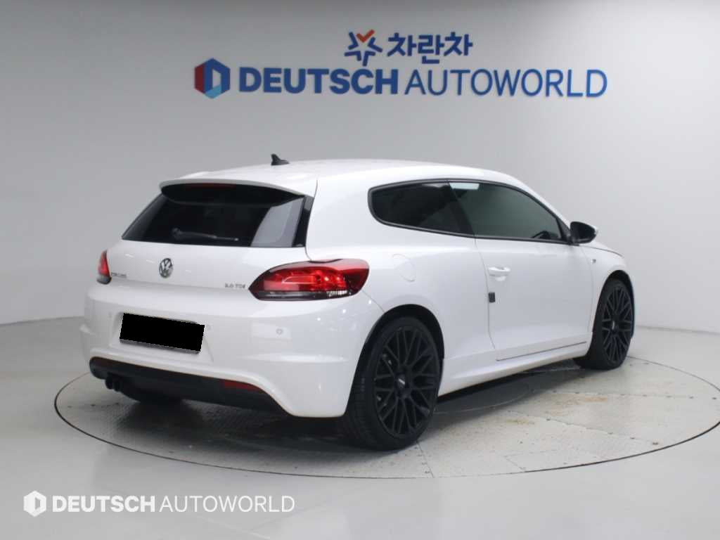 Volkswagen Scirocco — photo 02