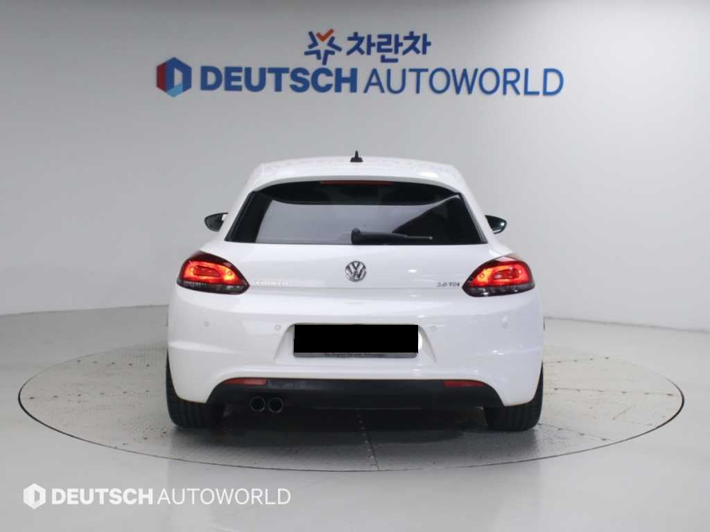 Volkswagen Scirocco — photo 04