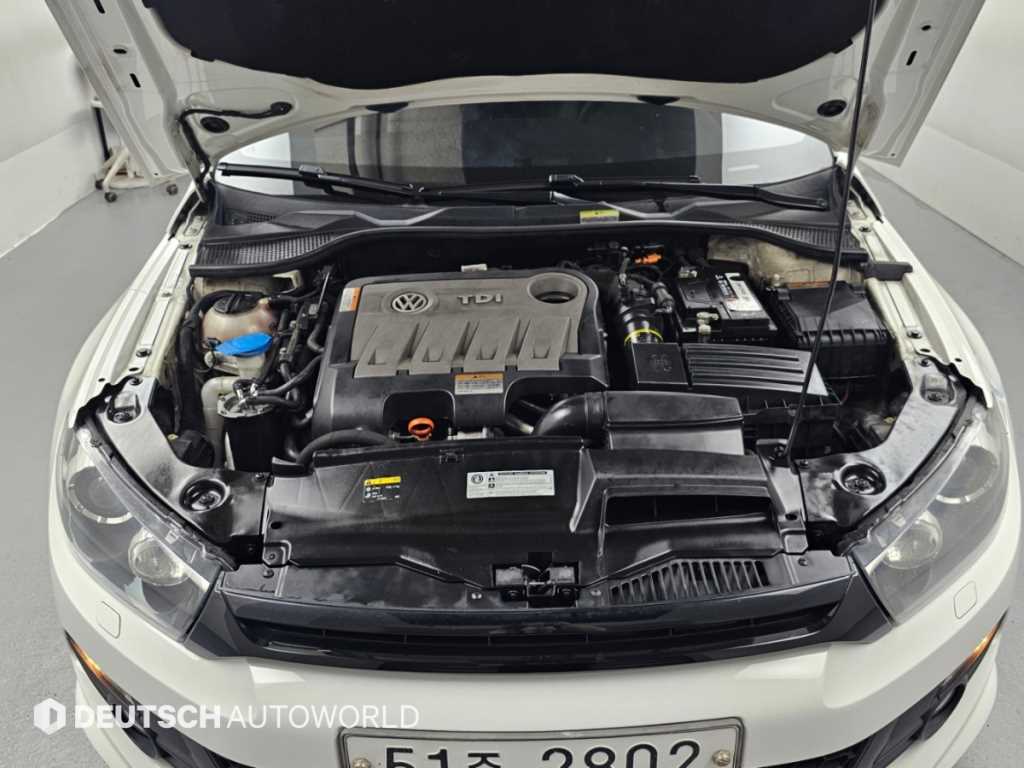 Volkswagen Scirocco — photo 06