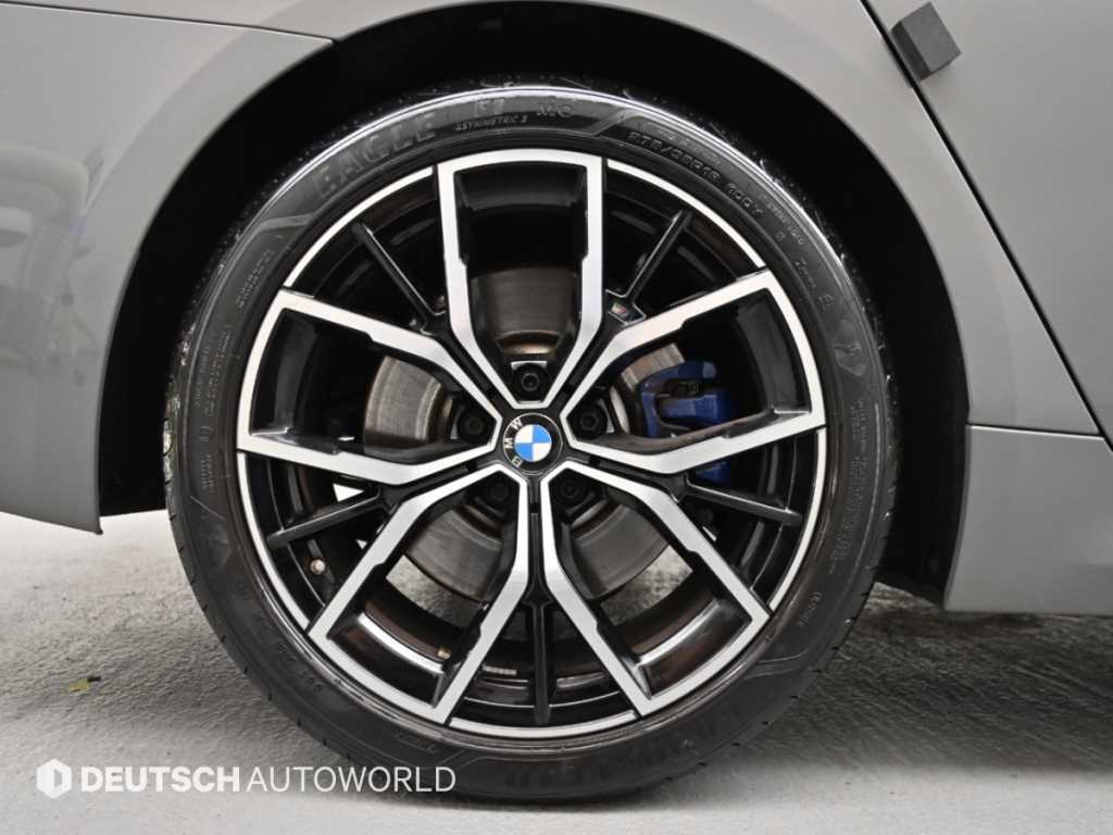 BMW 5-Series — photo 05