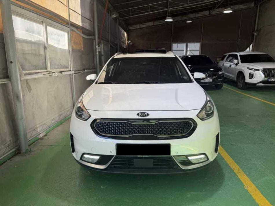 Kia Niro — photo 01