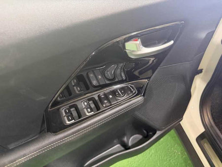 Kia Niro — photo 07