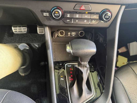Kia Niro — photo 14