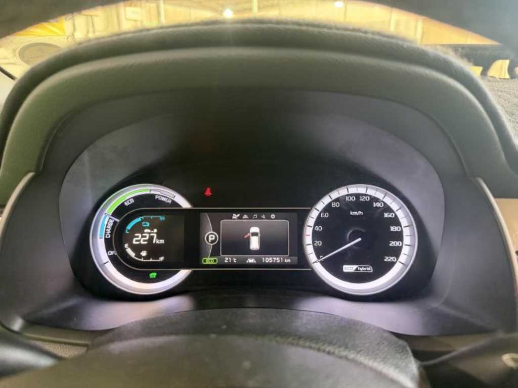 Kia Niro — photo 18