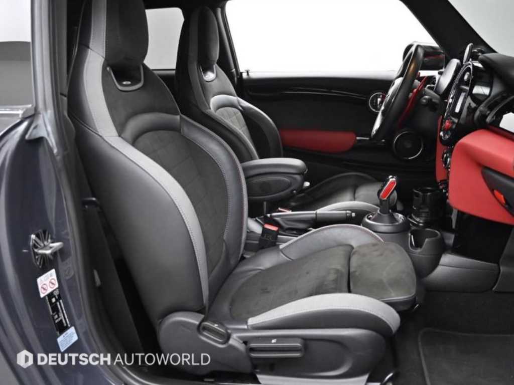 Mini Cooper — photo 10