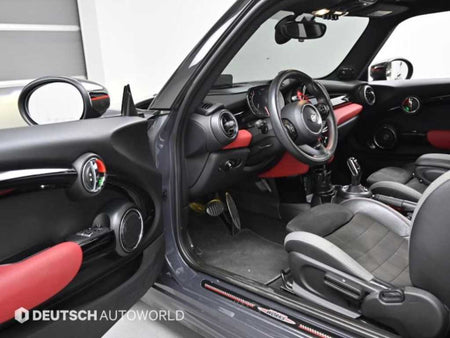 Mini Cooper — photo 11