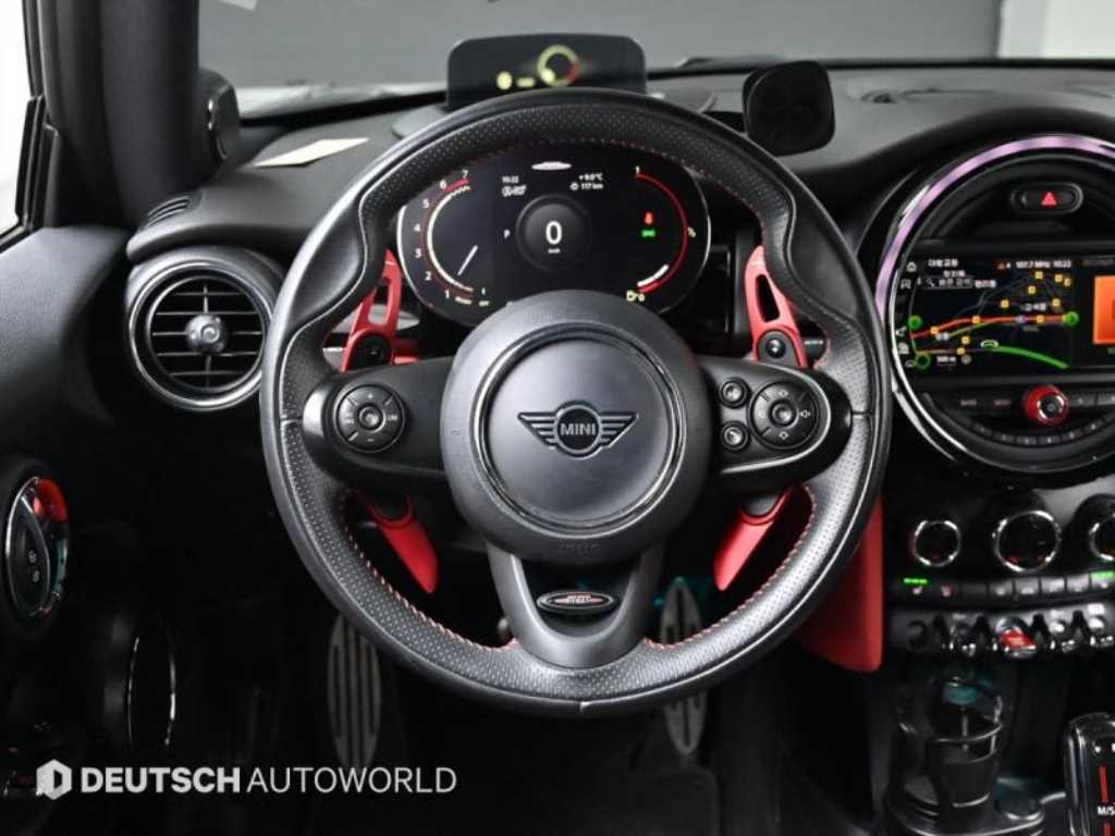 Mini Cooper — photo 13