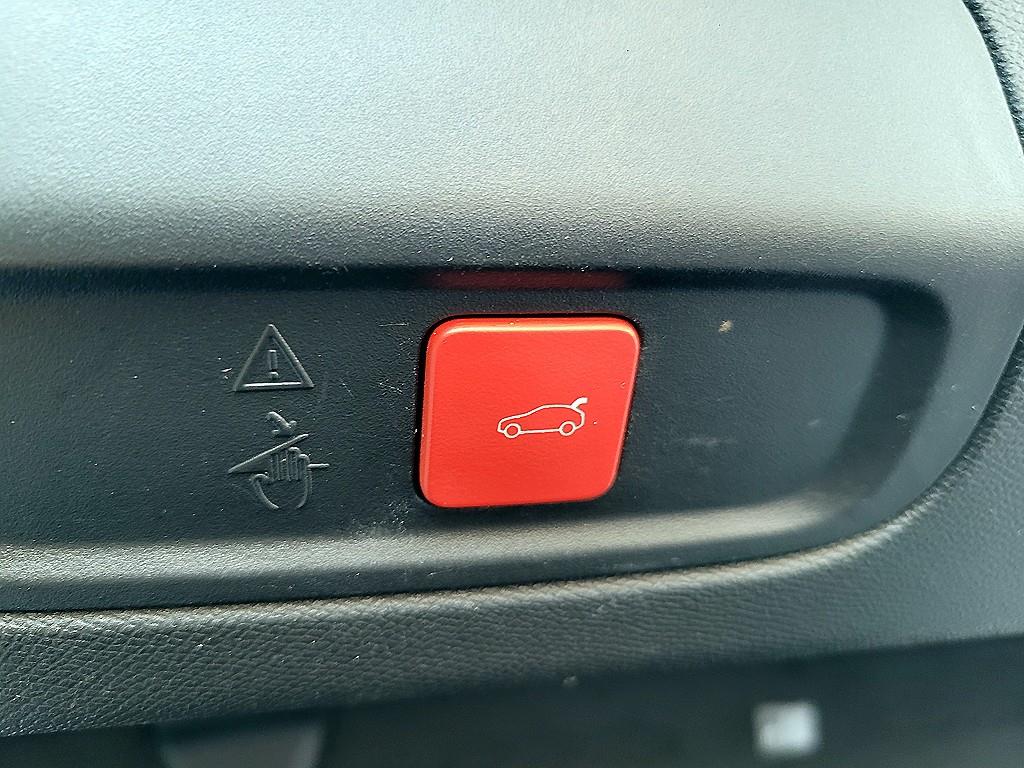 Peugeot 408 — photo 17