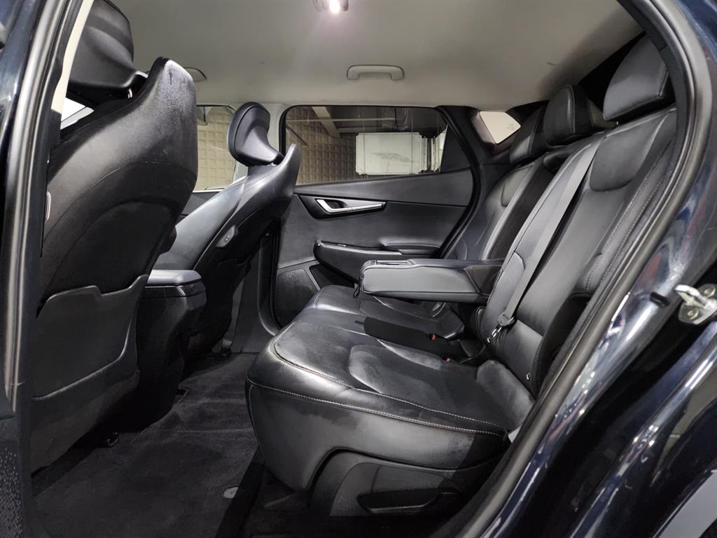 Kia EV6 — photo 07