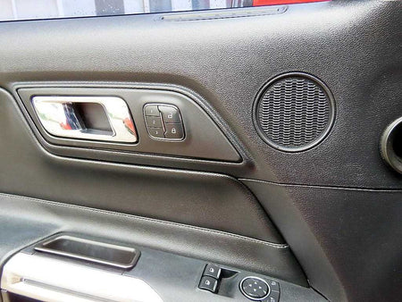 Ford Mustang — photo 12